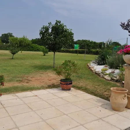 Hotel Les Mimosas Lunel (Herault)