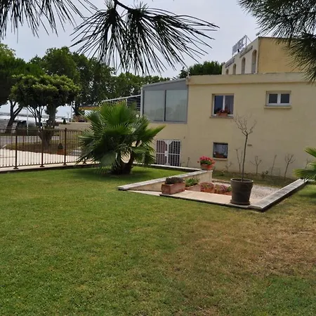 Hotel Les Mimosas Lunel (Herault)